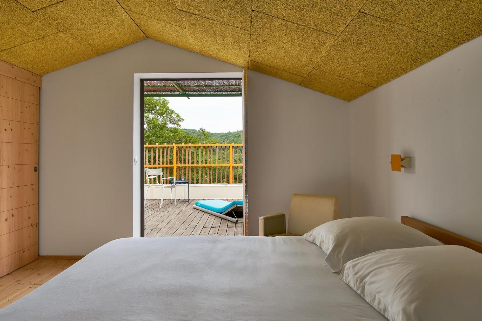 مبيت وإفطار Villelaure Domaine La Ferme Hi Bride المظهر الخارجي الصورة